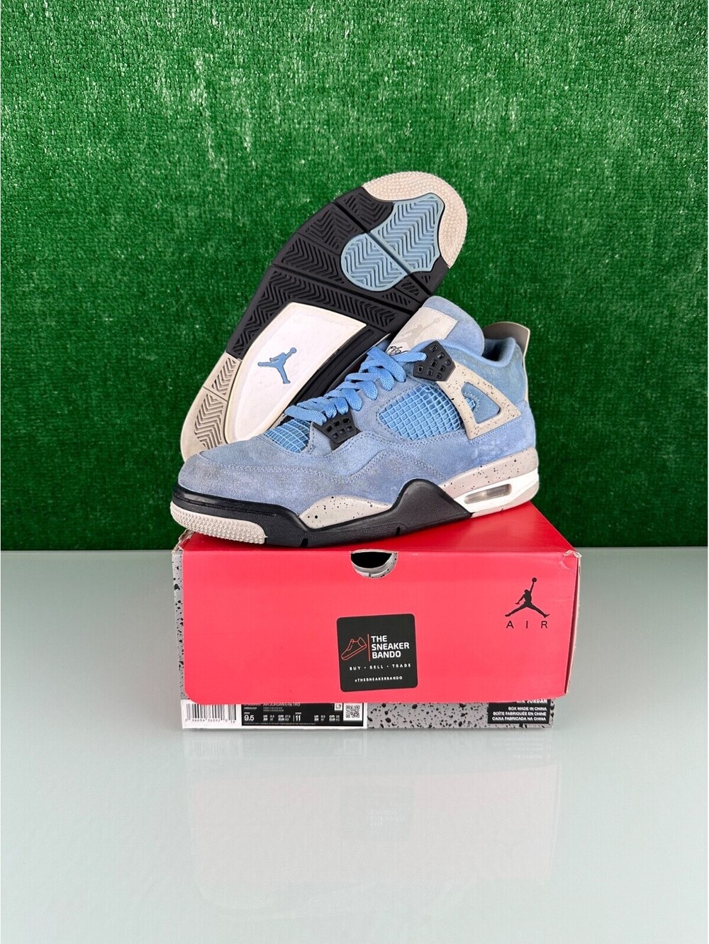 Size 10 - Jordan 4 Retro Mid University Blue